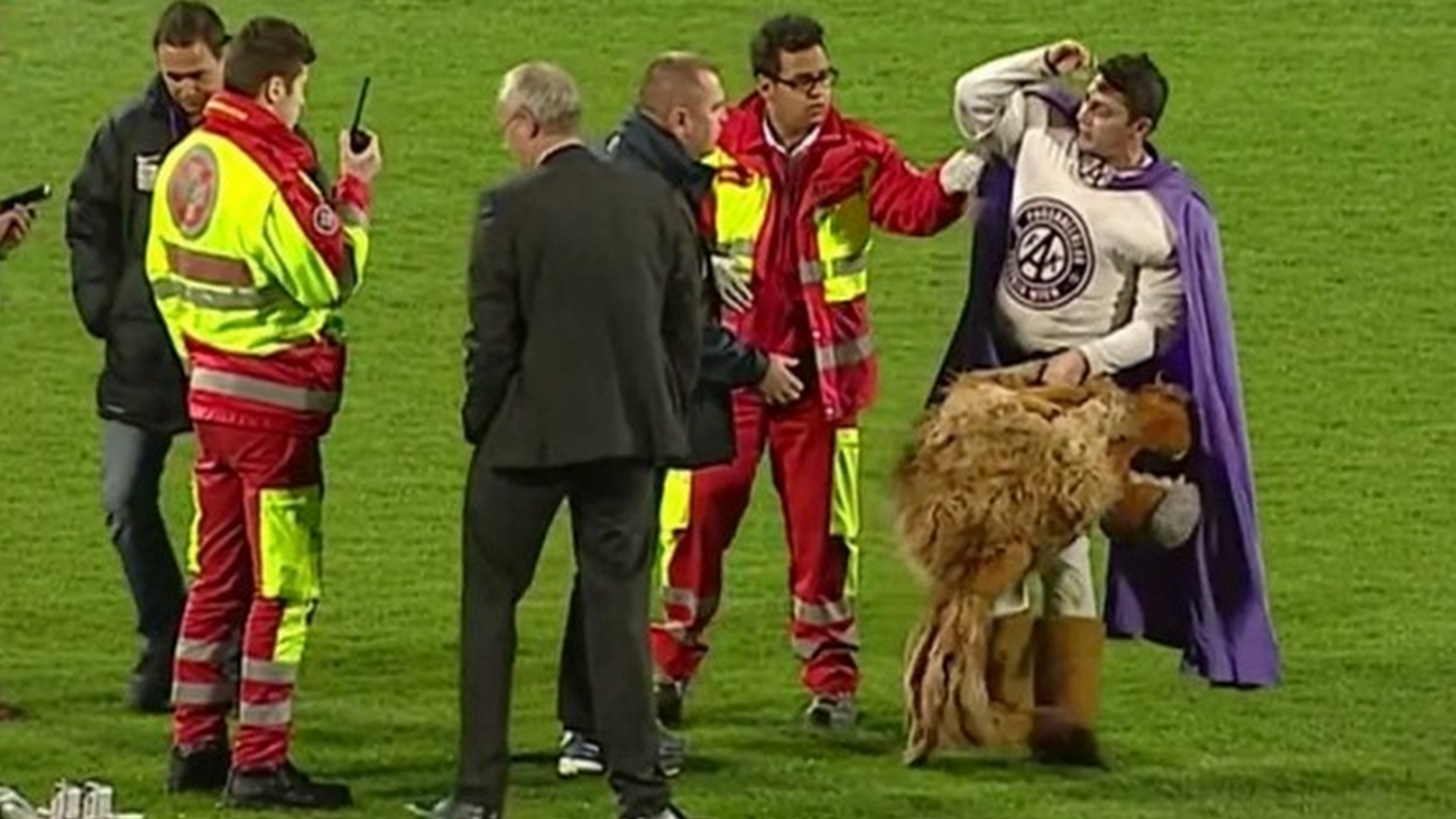 Opitý maskot Austrie Viedeň Super Leo